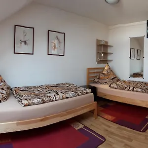 Privatunterkunft Zwei Ruhige, Private Gästezimmer Nahe U-bahn